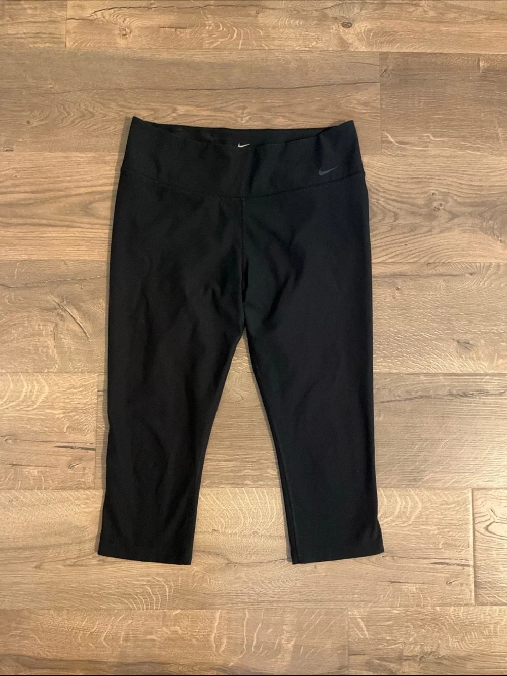 Nike Dri-Fit black capri Leggings, L